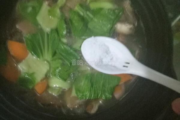 腊肉煲汤的做法图解7