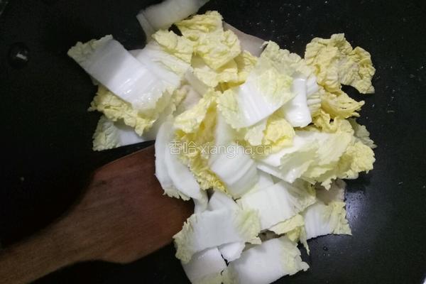 大白菜炒肉的做法图解5