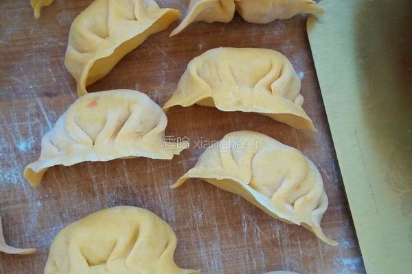 玉米饺子的做法图解9