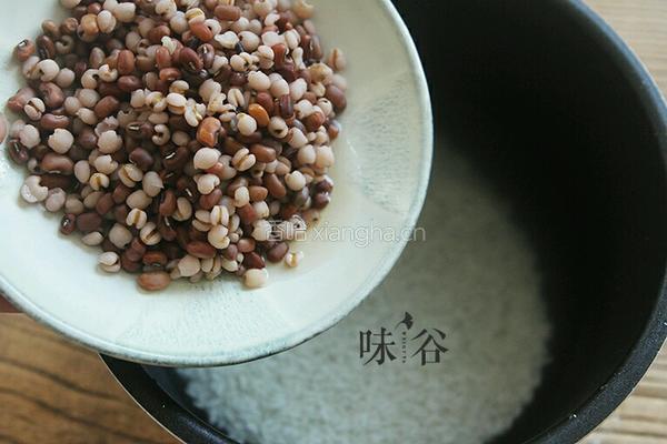 薏米红豆饭的做法图解6