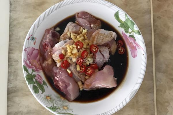 黑木耳蒸滑鸡腿的做法图解5