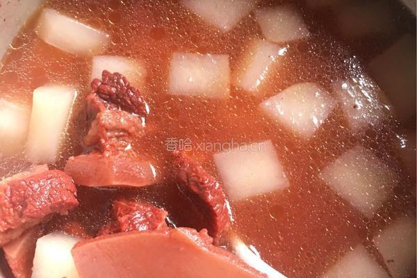 白萝卜炖牛肉的做法图解4