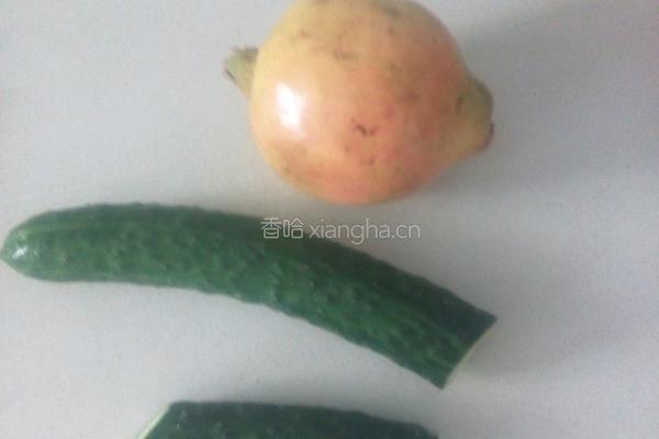 孔雀开屏（青瓜)的做法图解1
