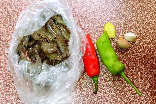 清炒海虾仁的做法图解1