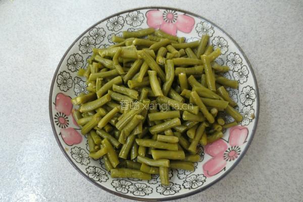 清炒酸豆角的做法图解2