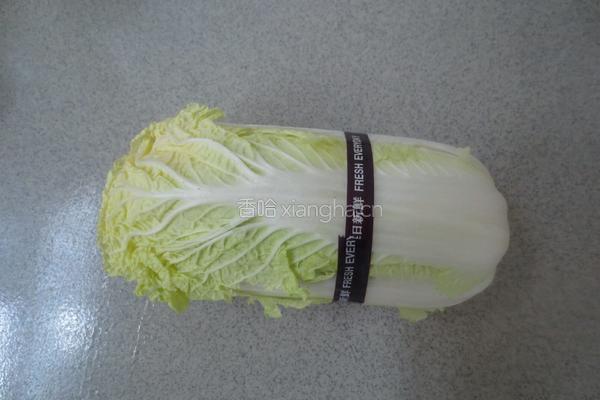 炝炒白菜的做法图解1