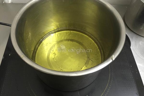 抹茶红豆蛋糕卷的做法图解1