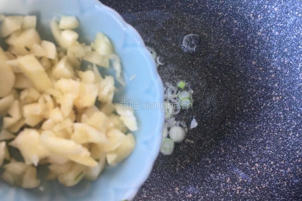 酸汤金针肥牛的做法图解6
