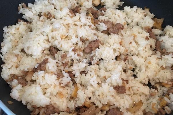 绝世鲍鱼蛋炒饭的做法图解6