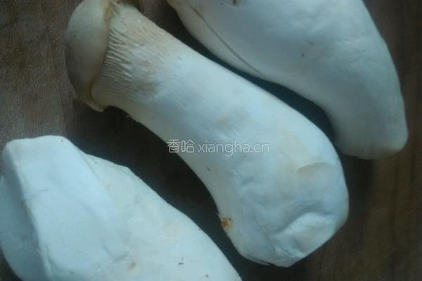 肉片杏鲍菇的做法图解1
