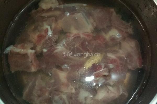 灵芝排骨汤的做法图解1
