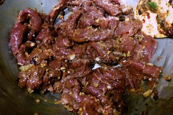 川式粉蒸牛肉的做法图解6