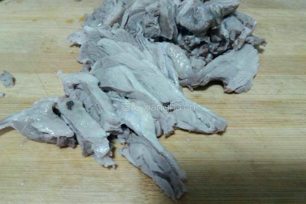 韭黄炒鸭肉的做法图解6