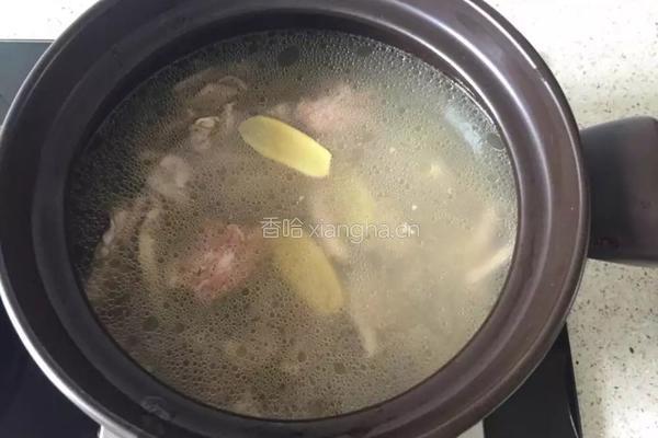 枸杞猪肚汤的做法图解6