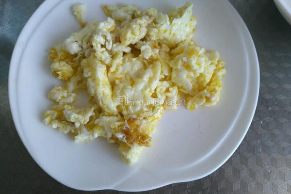 蛋清炒虾仁的做法图解5