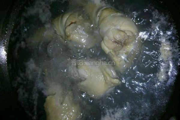 土豆蘑菇炖鸡块的做法图解4