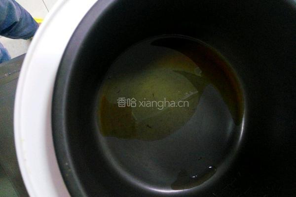 电饭煲蛋炒饭的做法图解3