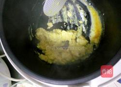 电饭煲蛋炒饭的做法图解5