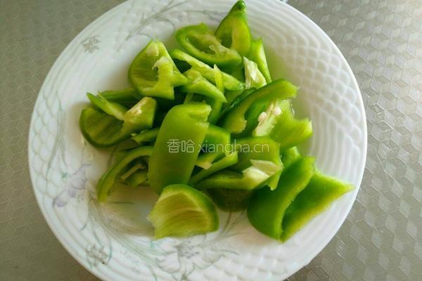 尖椒炒肺子的做法图解2