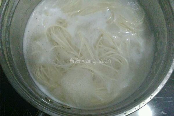 鸡蛋炒面条的做法图解2