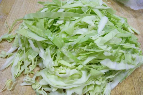 菜包子馅的做法图解1