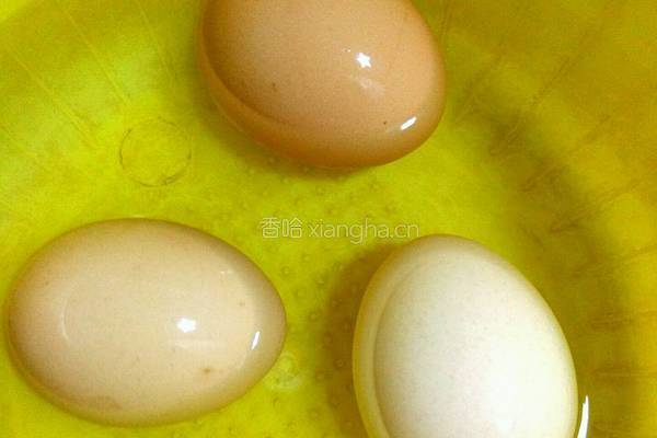 电饭锅焖鸡蛋的做法图解6