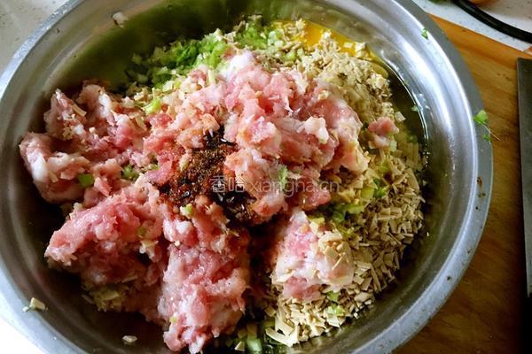 牛肉饺子馅的做法图解7