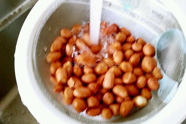 椒麻油酥花生米的做法图解2