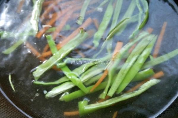 凉拌白玉菇的做法图解4