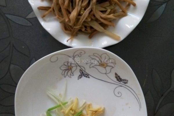 黄花卤刀削面的做法图解3