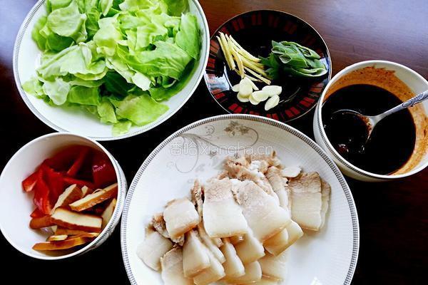 圆白菜回锅肉的做法图解7