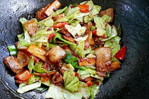 圆白菜回锅肉的做法图解13