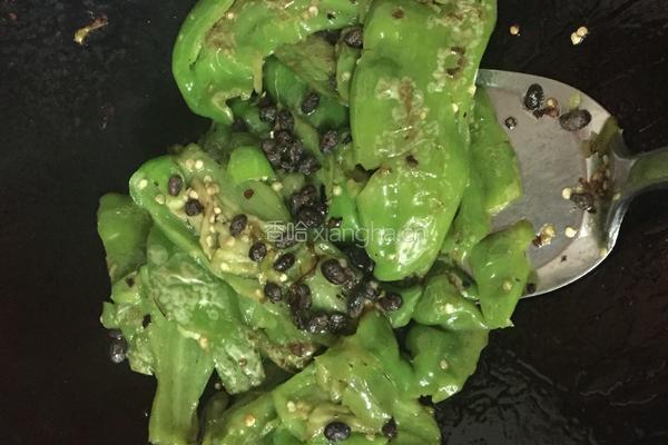 虎皮尖椒的做法图解4