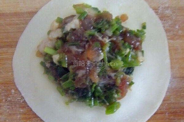 猪肉芹菜饺子馅的做法图解7