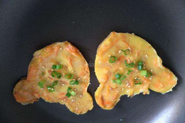 胡萝卜鸡蛋饼的做法图解13