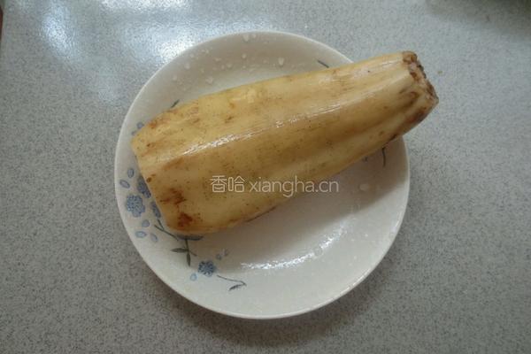 木耳炒藕片的做法图解1