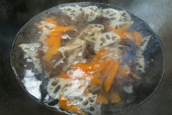 木耳炒藕片的做法图解7