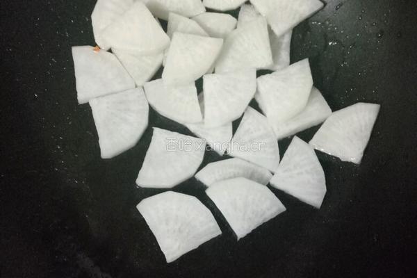 桂花萝卜虾汤的做法图解3