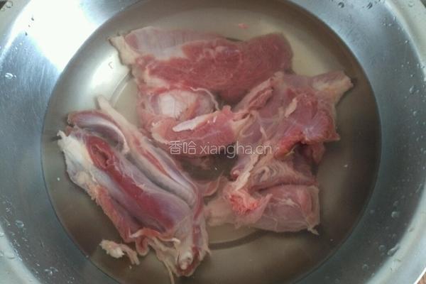 烤羊肉串的做法图解2