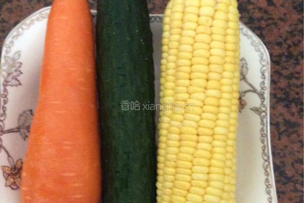 炒三丁的做法图解1