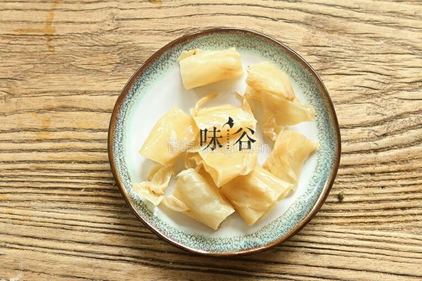 花胶炖鲜奶的做法图解3
