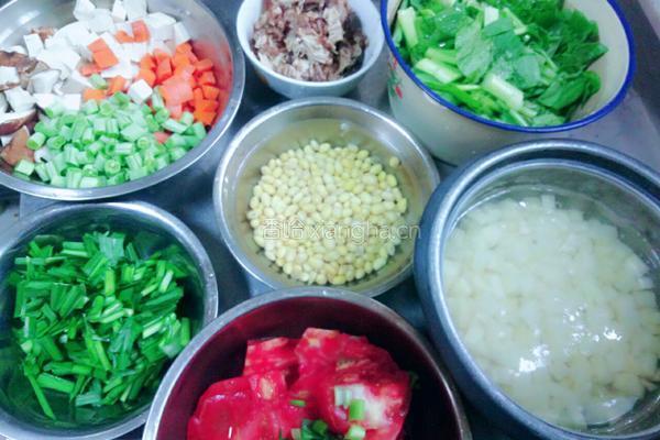 懒麻食的做法图解1