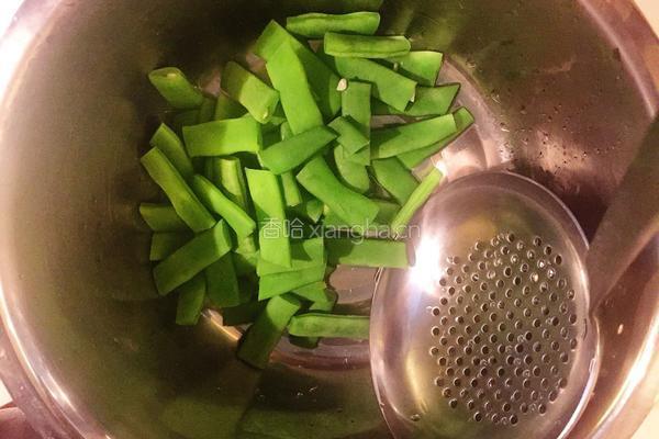 豆角炒茄子的做法图解3