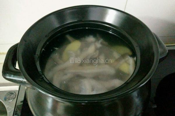 红枣猪肚汤的做法图解8