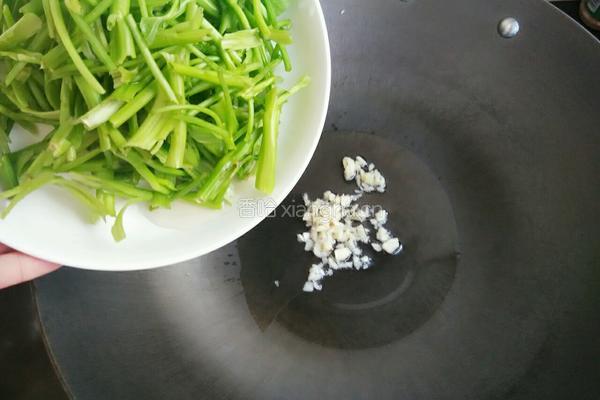 豆豉空心菜梗的做法图解3