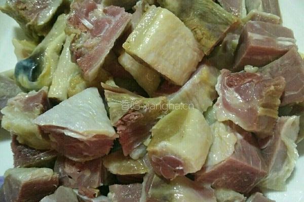 红烧咸鸭腿的做法图解2