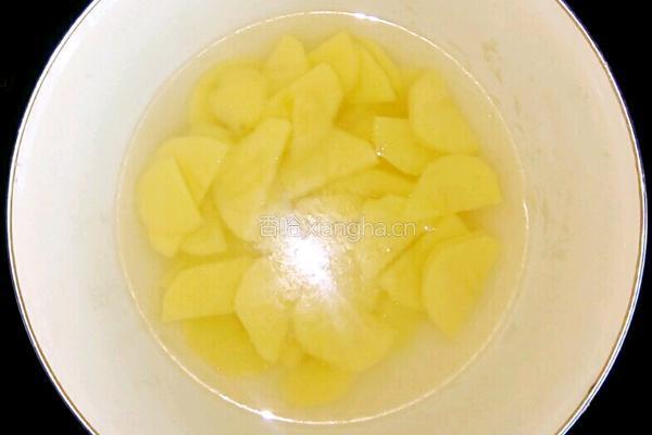 回锅土豆片的做法图解3