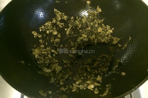 鱿鱼炒咸菜的做法图解5
