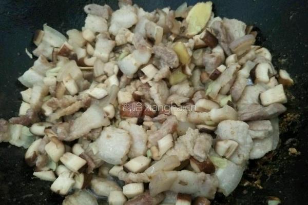 时蔬五花肉煲仔饭的做法图解5