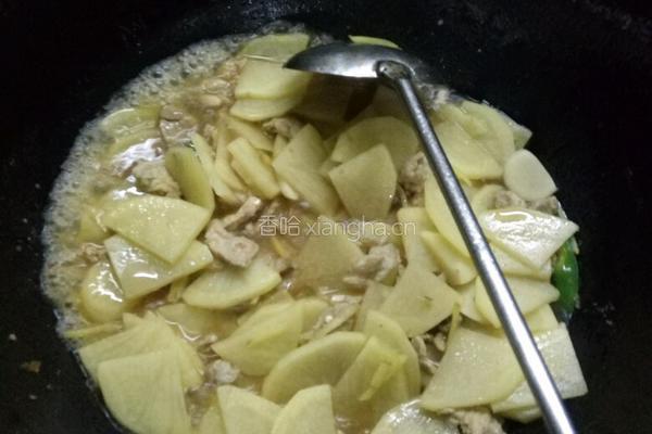 土豆片炒肉的做法图解4